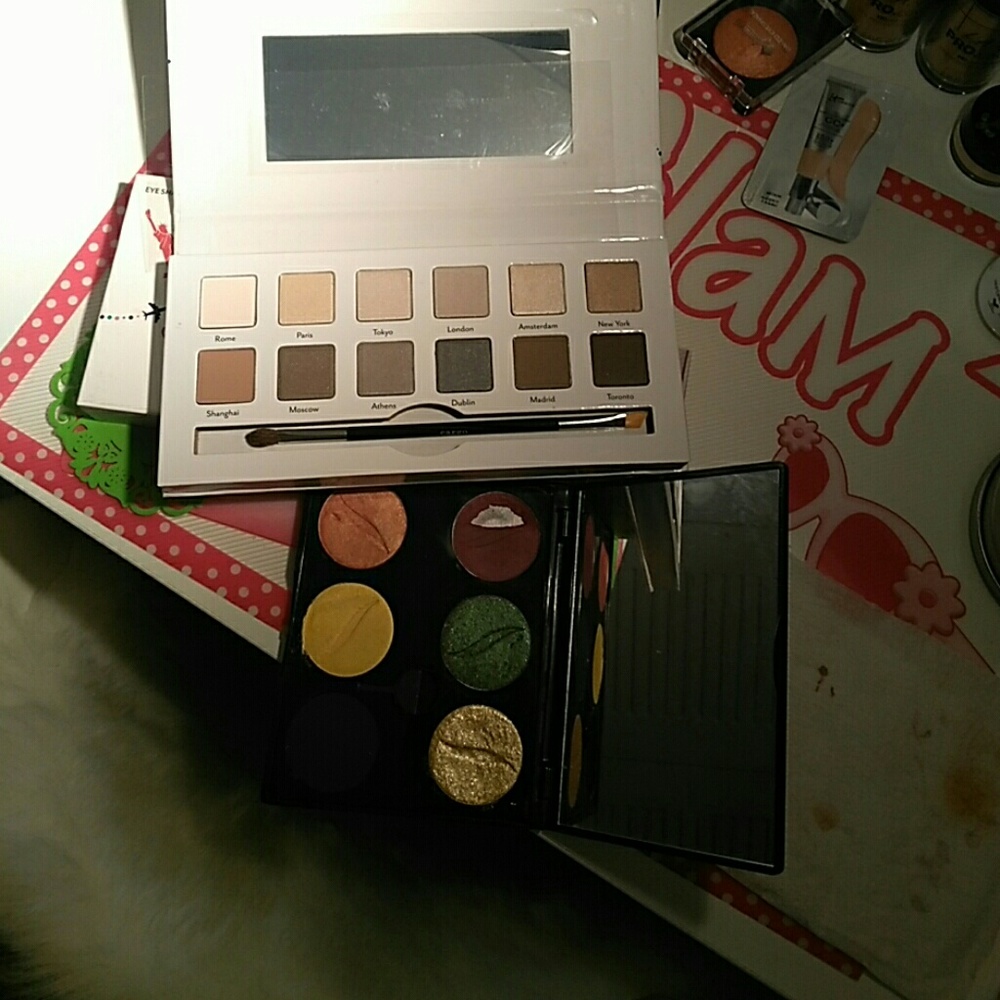 2 pallet from sephora and cargo